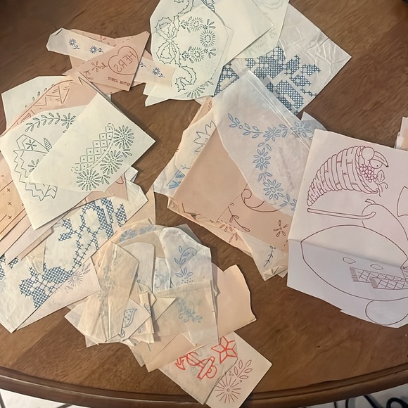 Vintage & Antique Embroidery Patterns and Transfers (Receive 1) - Picture 4 of 4